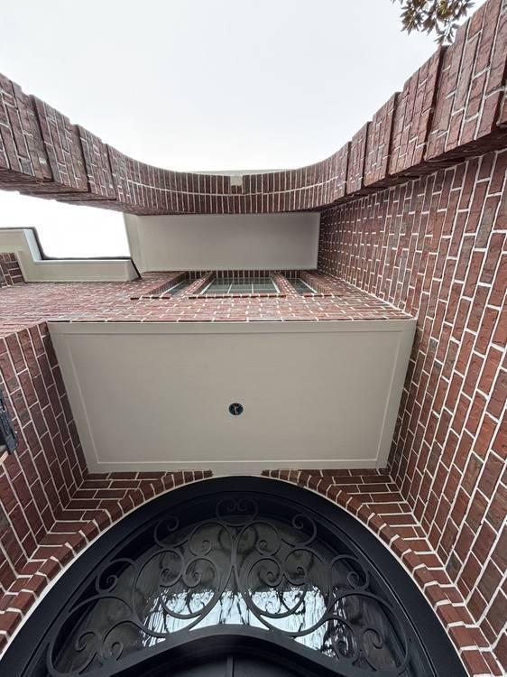Brick arch entryway